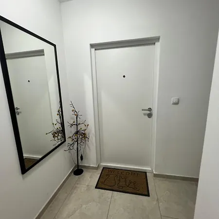 Lux A&m Netflix * Belgrad