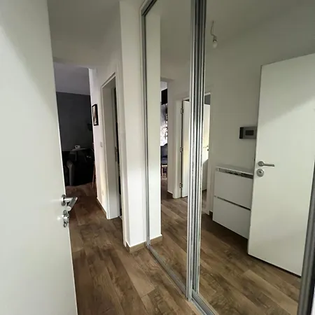 Lux A&m Netflix Apartament